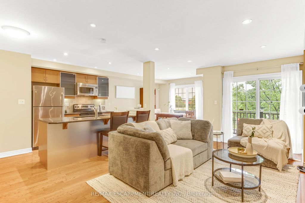628 Brain Common, Burlington