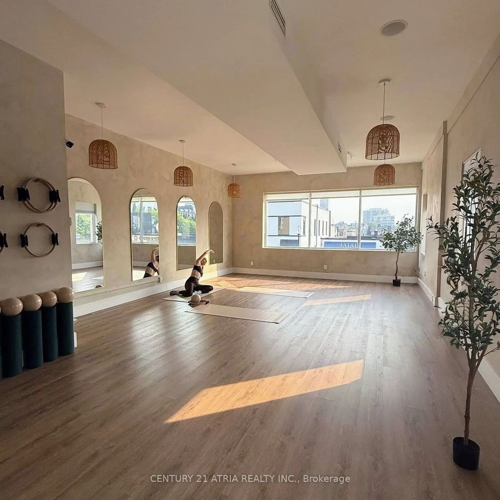 109 Dunn Street 111, Oakville