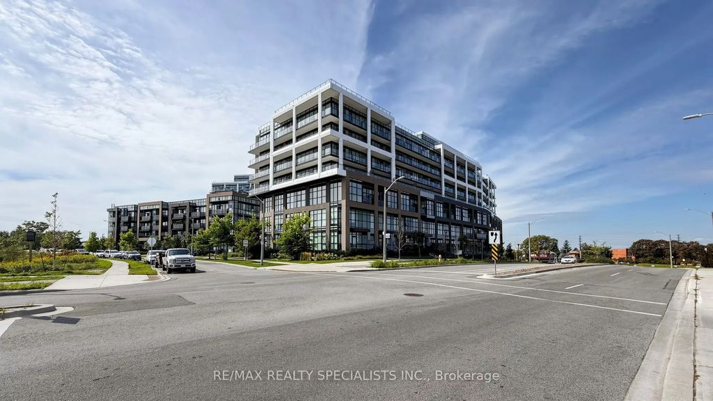 60 George Butchart Drive 601, Toronto W05