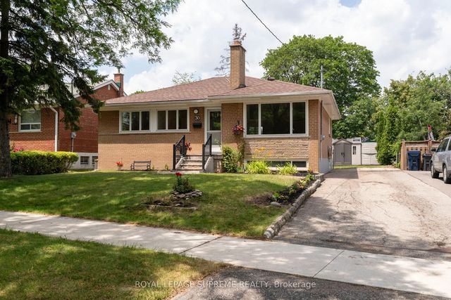 30 Benway Drive, Toronto W10