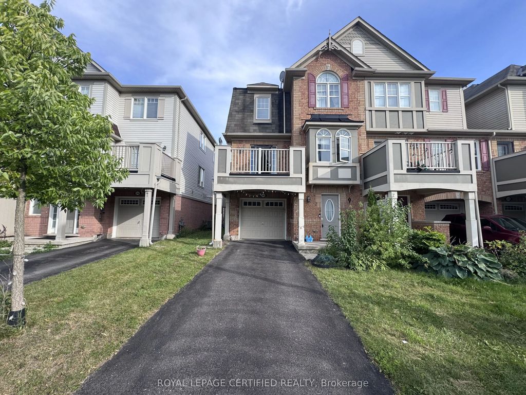 244 Mortimer Crescent, Milton