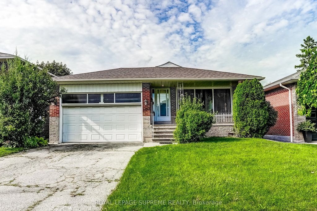 100 Summitcrest Drive, Toronto W09