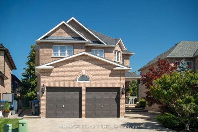 216 Waterbury Street, Caledon