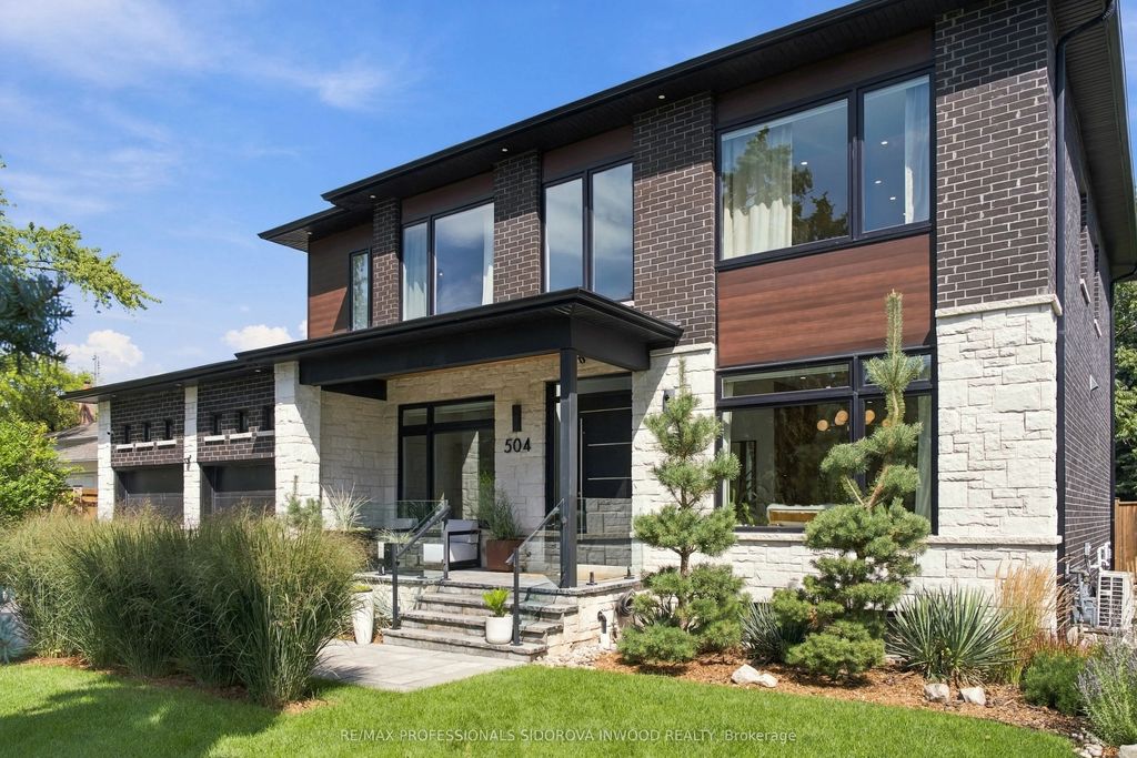 504 Sandmere Place, Oakville