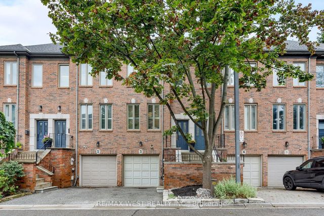 175 Grand Avenue 3, Toronto W07