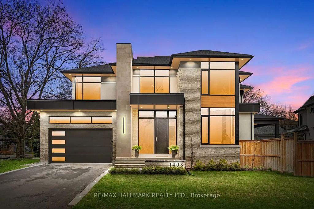 1403 Wren Avenue, Oakville