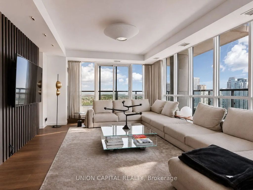 3985 Grand Park Drive 2706, Mississauga