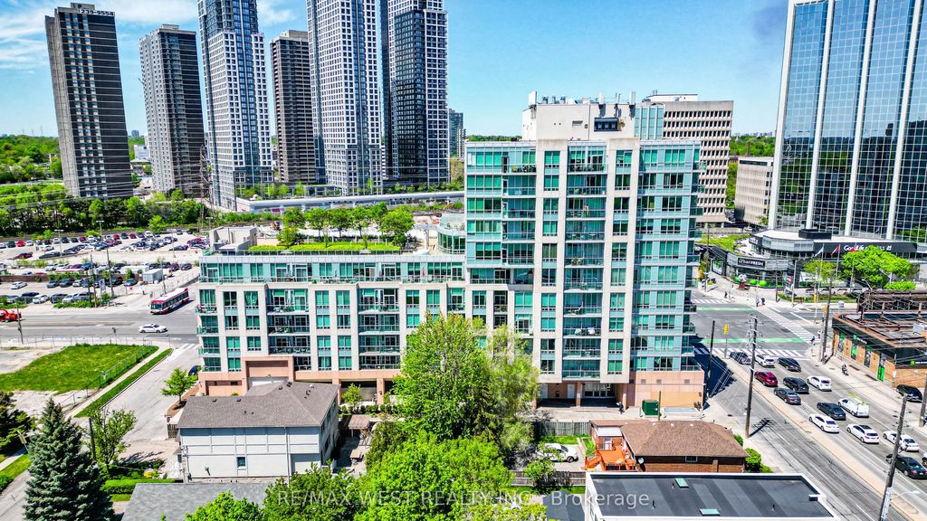 3391 Bloor Street W 609, Toronto W08