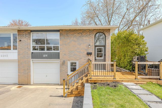 1291 Consort Crescent, Burlington