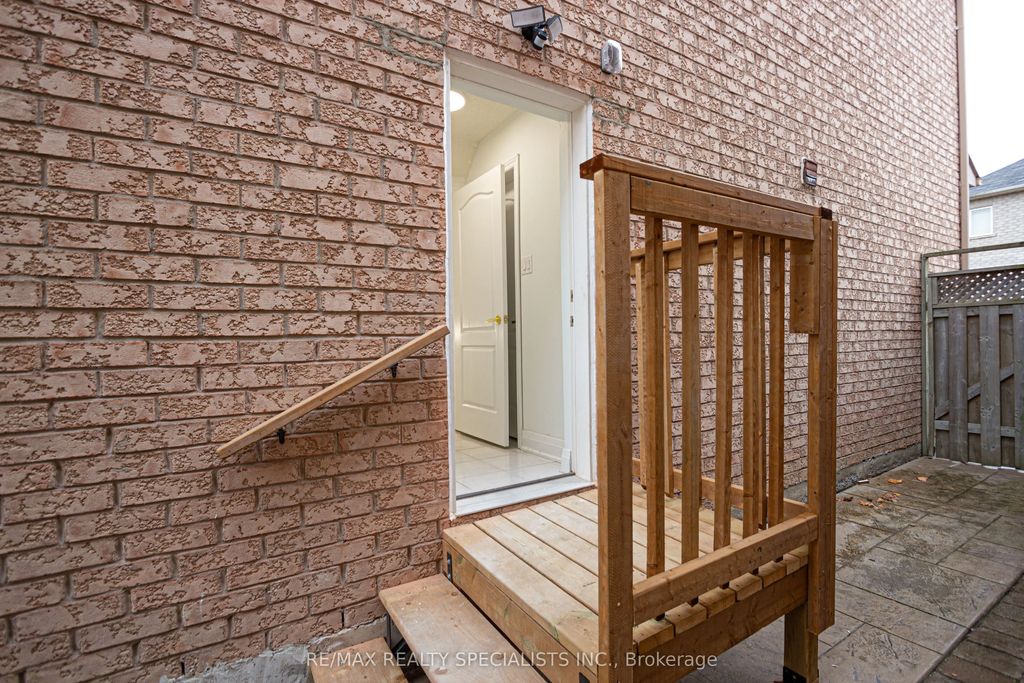 5446 Tasha Drive Lower, Mississauga
