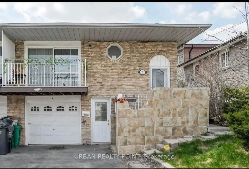 52 Fallway Road E, Brampton