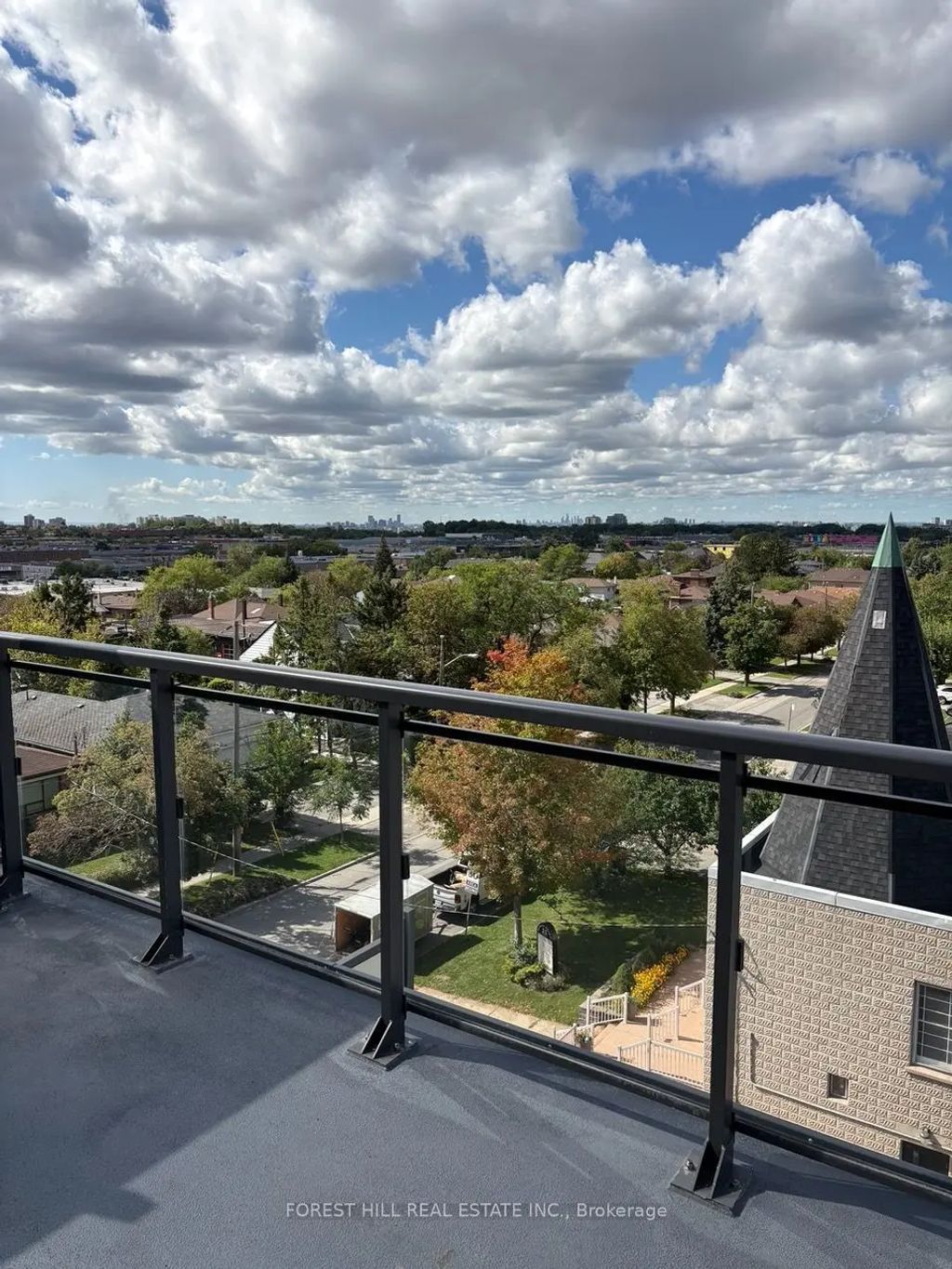 16 Mcadam Avenue 508, Toronto W04