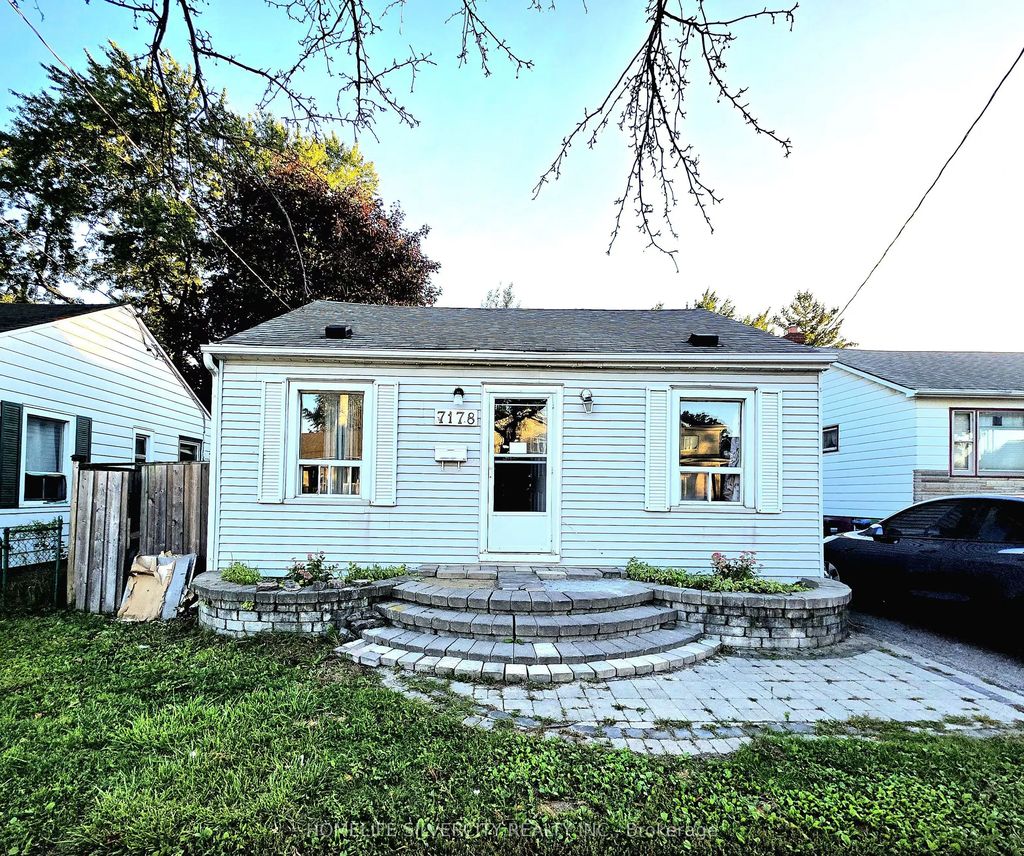 7178 Lancaster Avenue, Mississauga