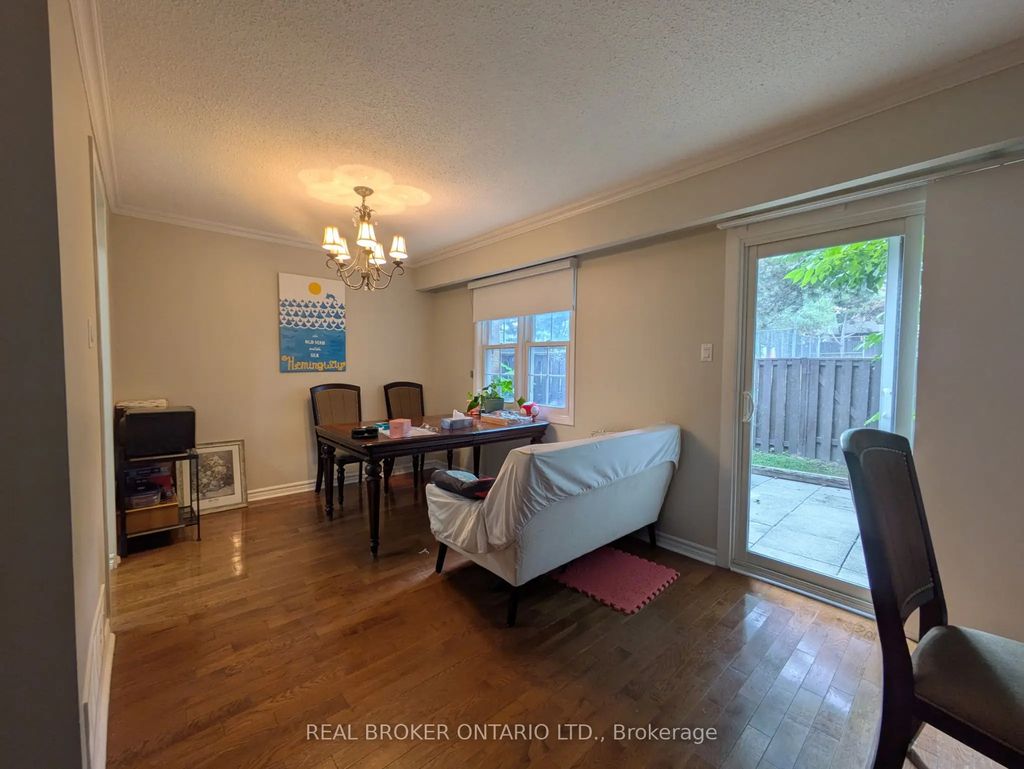 1951 Rathburn Road E 218, Mississauga