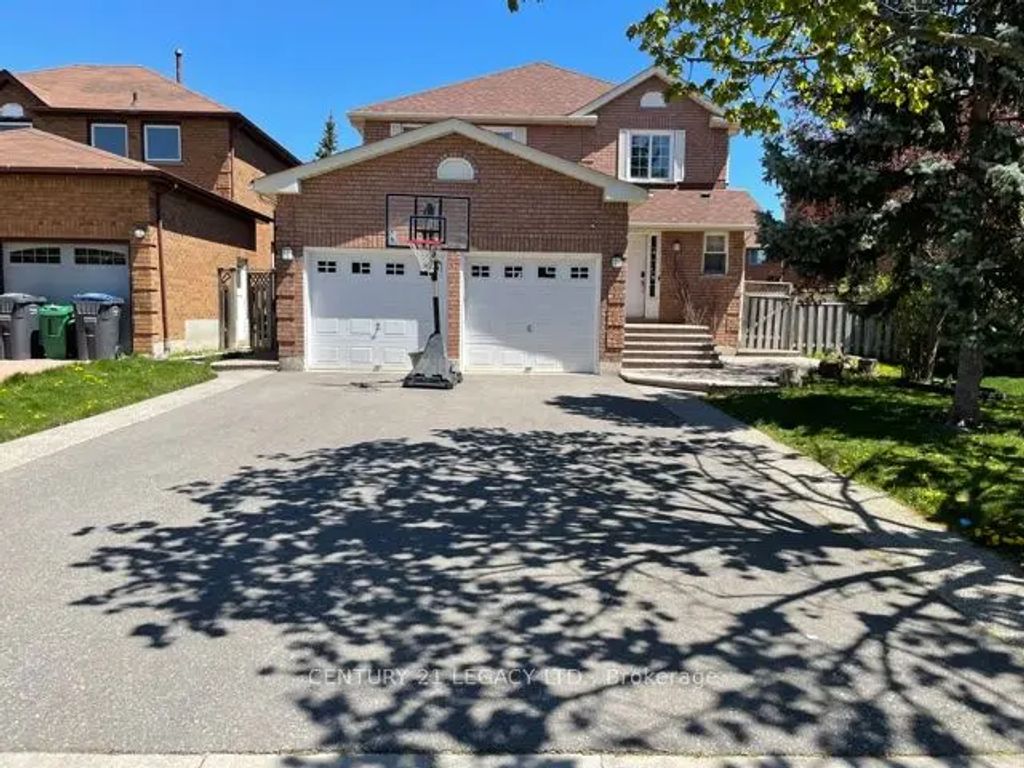 25 Kentucky Drive (upper), Brampton
