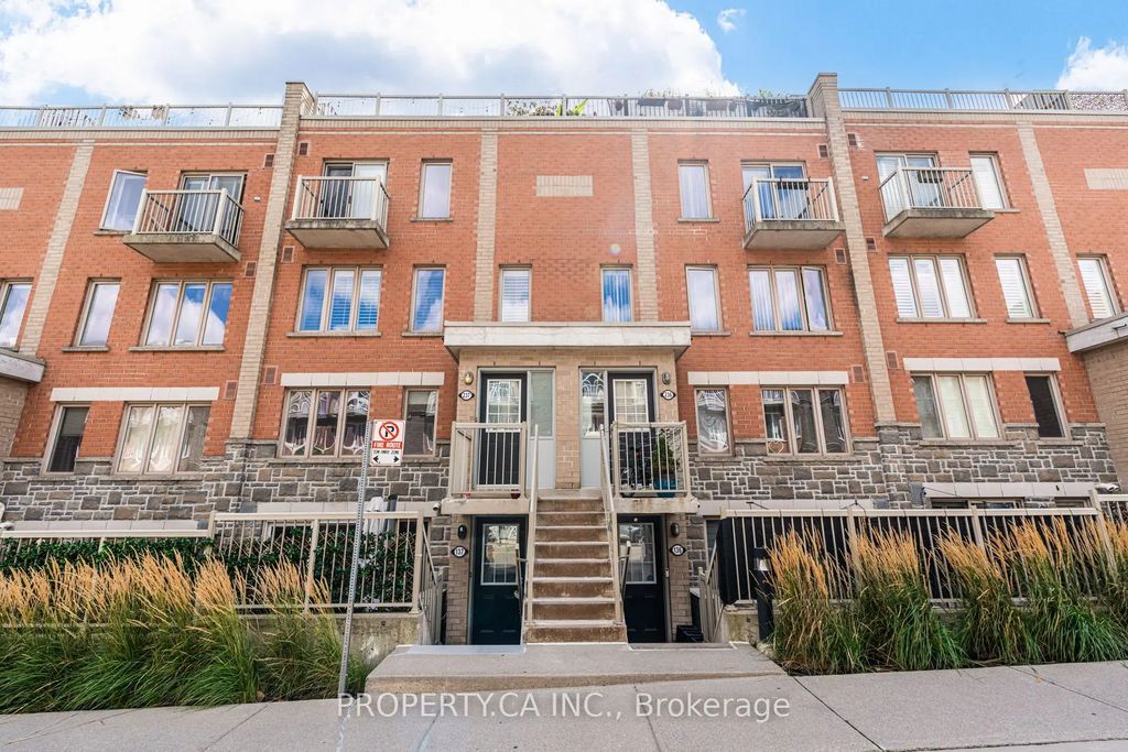 25 Turntable Crescent 237, Toronto W02