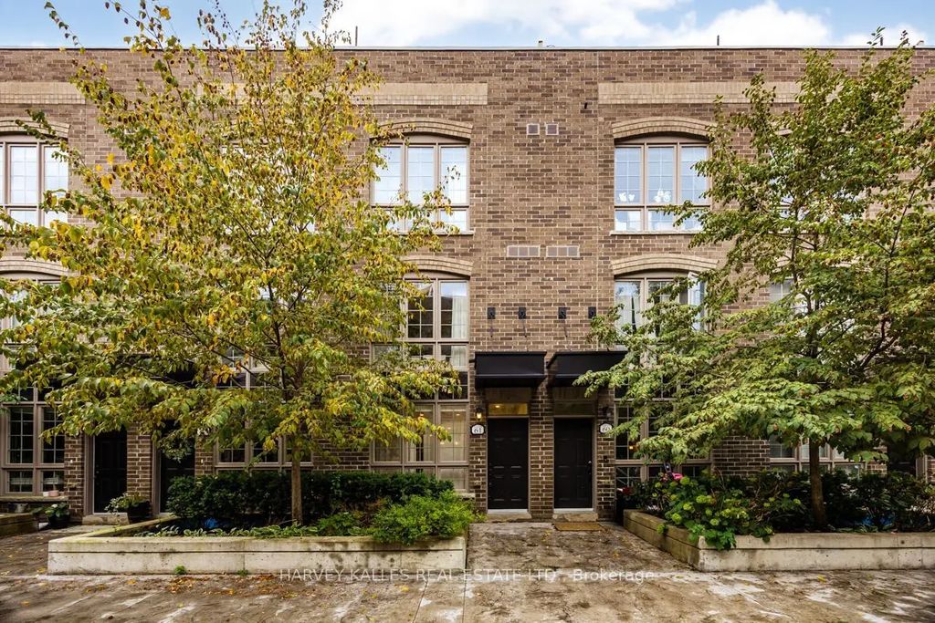 1 Elsie Lane 61, Toronto W02