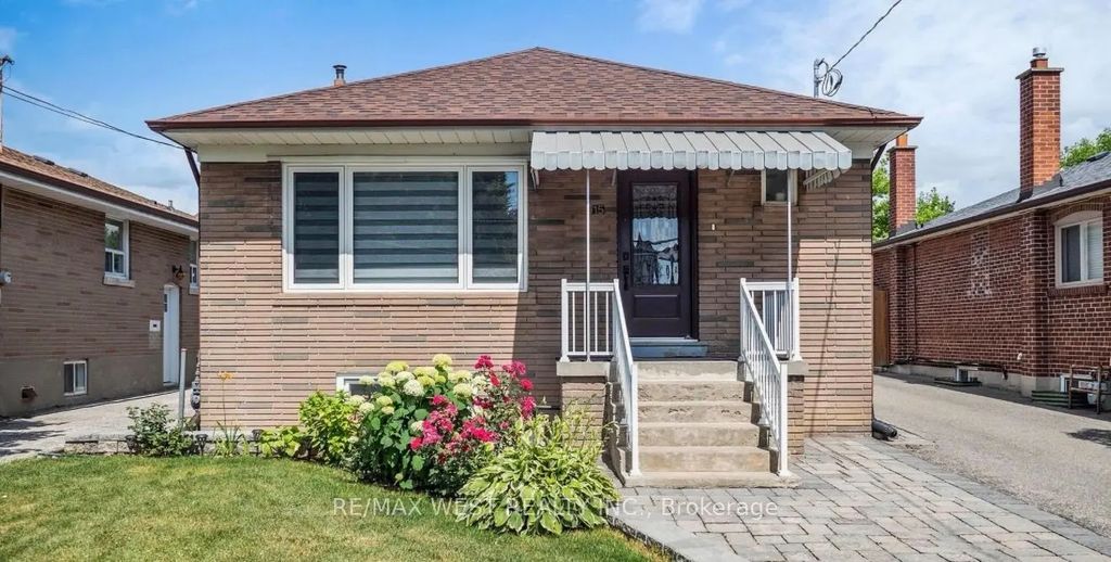 15 Macleod Street, Toronto W04
