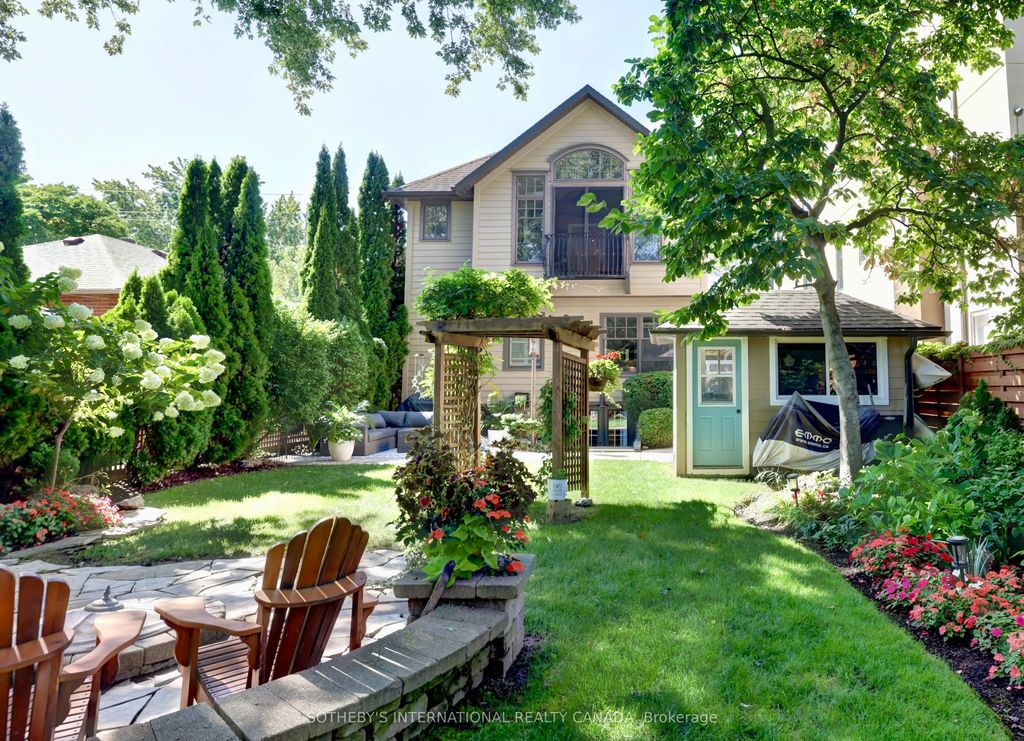 31 Maple Avenue N, Mississauga