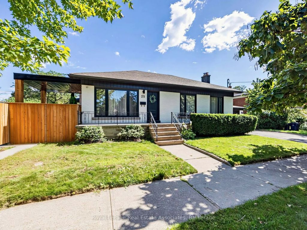 25 Treeview Drive, Toronto W06