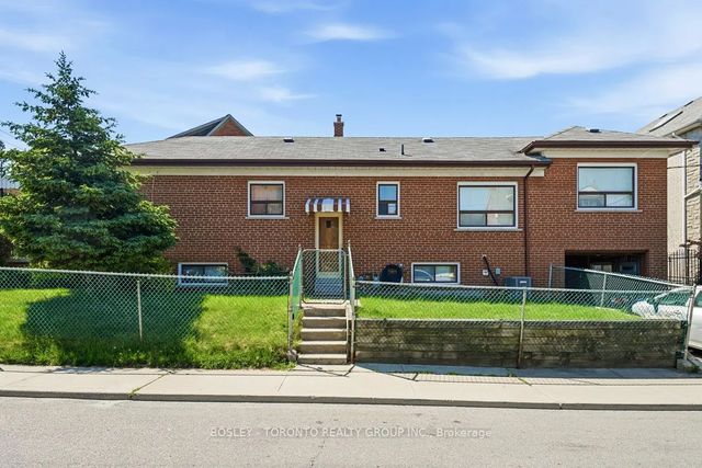 146 Earlscourt Avenue Lower, Toronto W03