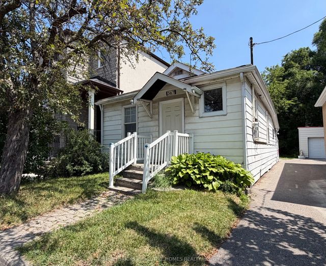367 Kipling Avenue, Toronto W06