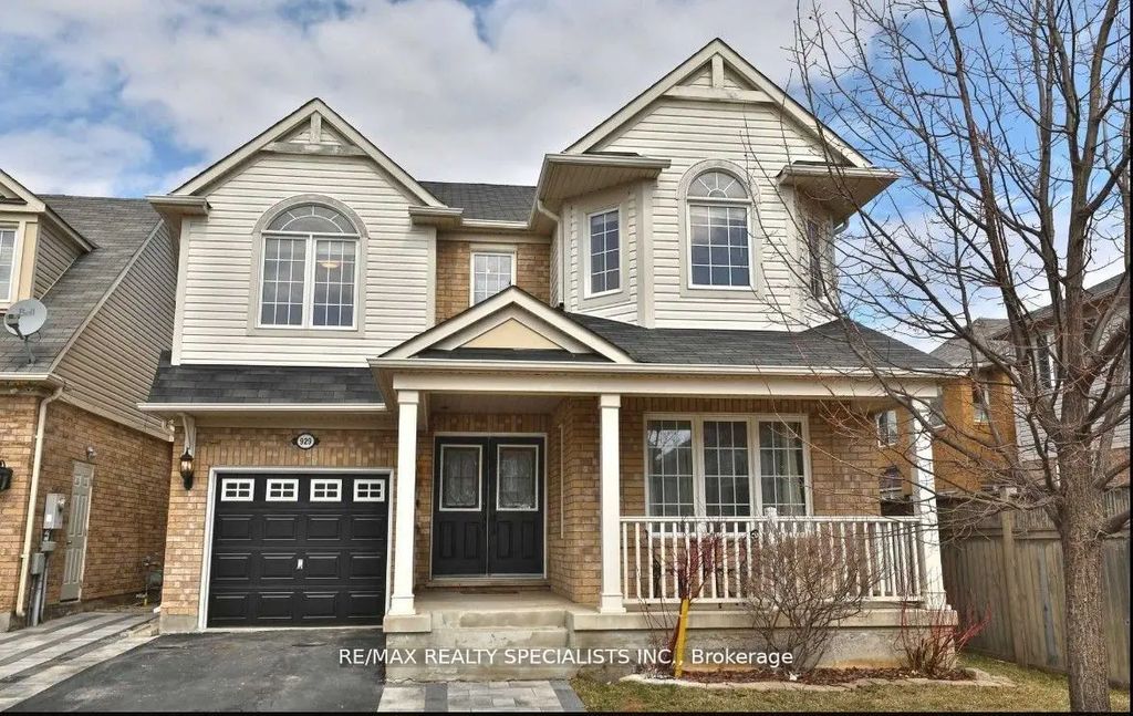 929 Philbrook Drive, Milton