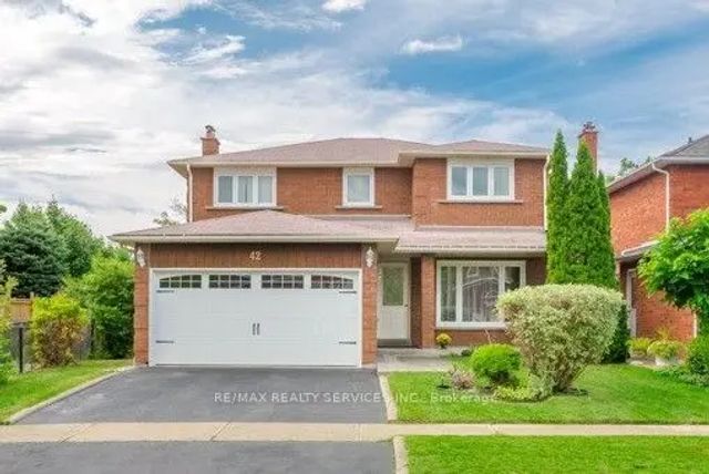 42 Dundalk Crescent, Brampton