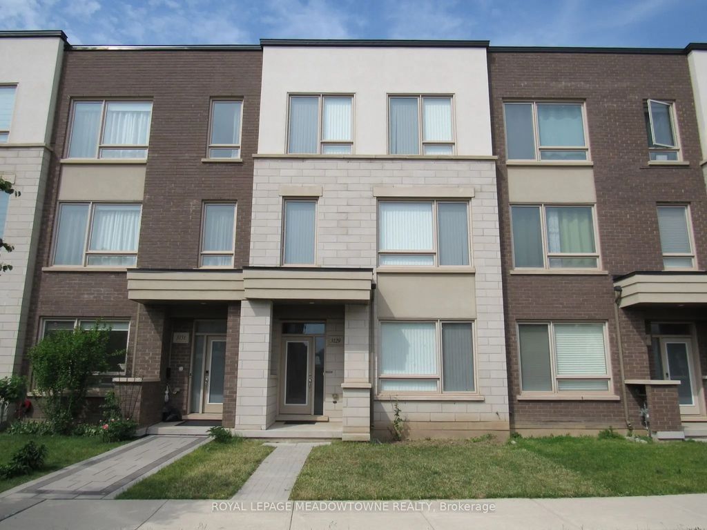 3129 Ernest Appelbe Boulevard, Oakville