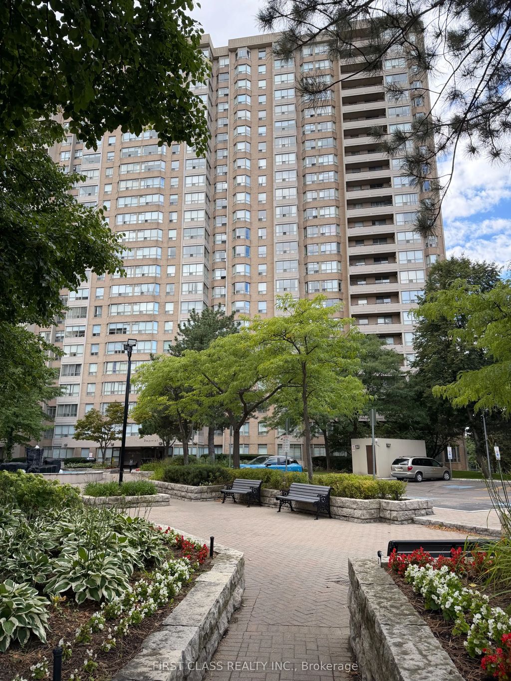 30 Malta Avenue 402, Brampton