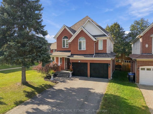 964 Queen Street W, Mississauga