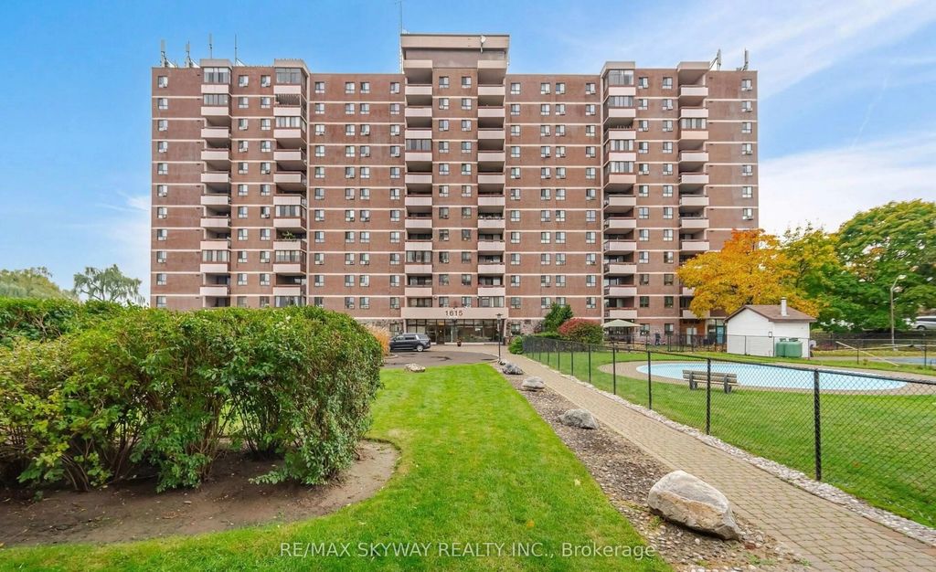 1615 Bloor Street 1203, Mississauga