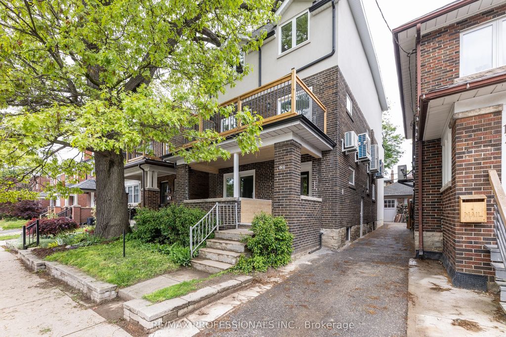130 Jane Street D, Toronto W02