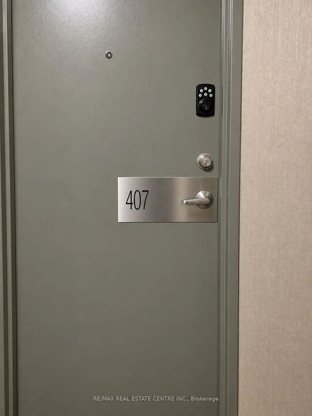627 The West Mall N/a 407, Toronto W08