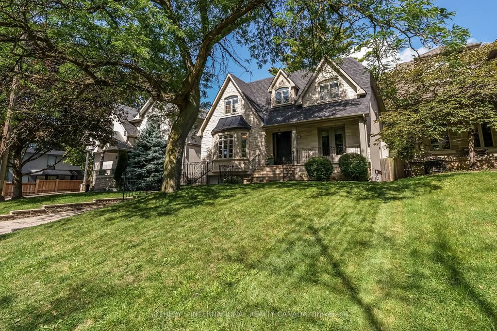 36 Mattice Road, Toronto W08