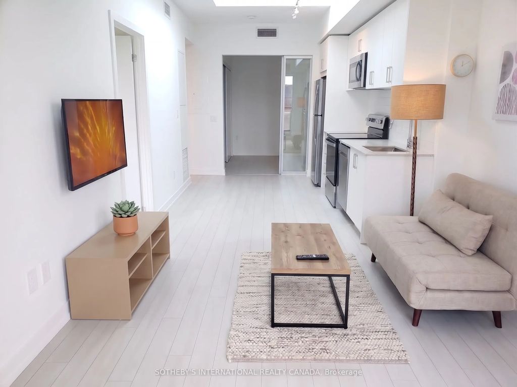 4010 Eglinton Avenue W 201, Toronto W09