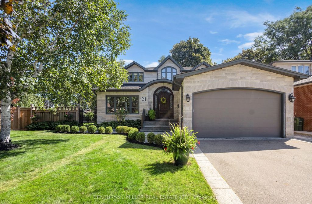 21 Neiltree Court, Toronto W08