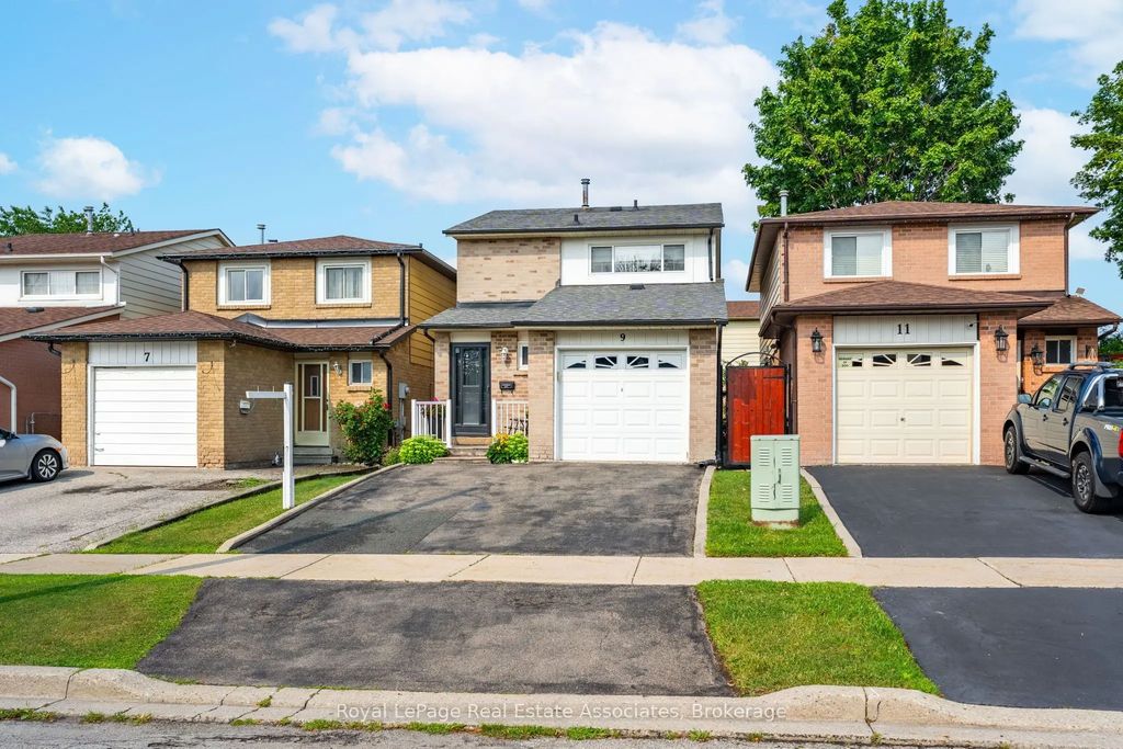 9 Windwood Drive, Toronto W10