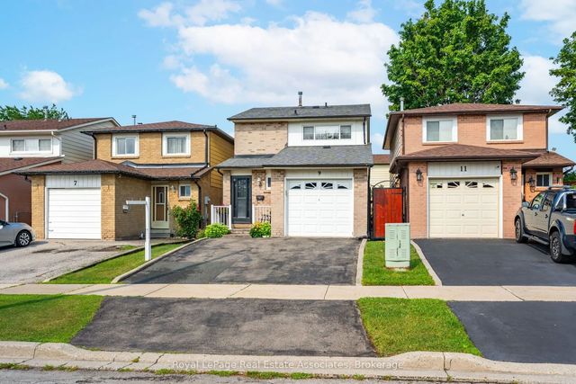 9 Windwood Drive, Toronto W10