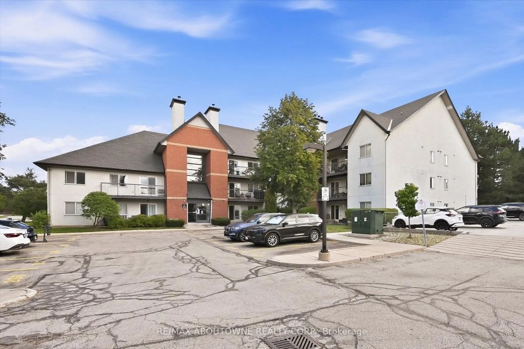 1450 Glen Abbey Gate 1121, Oakville