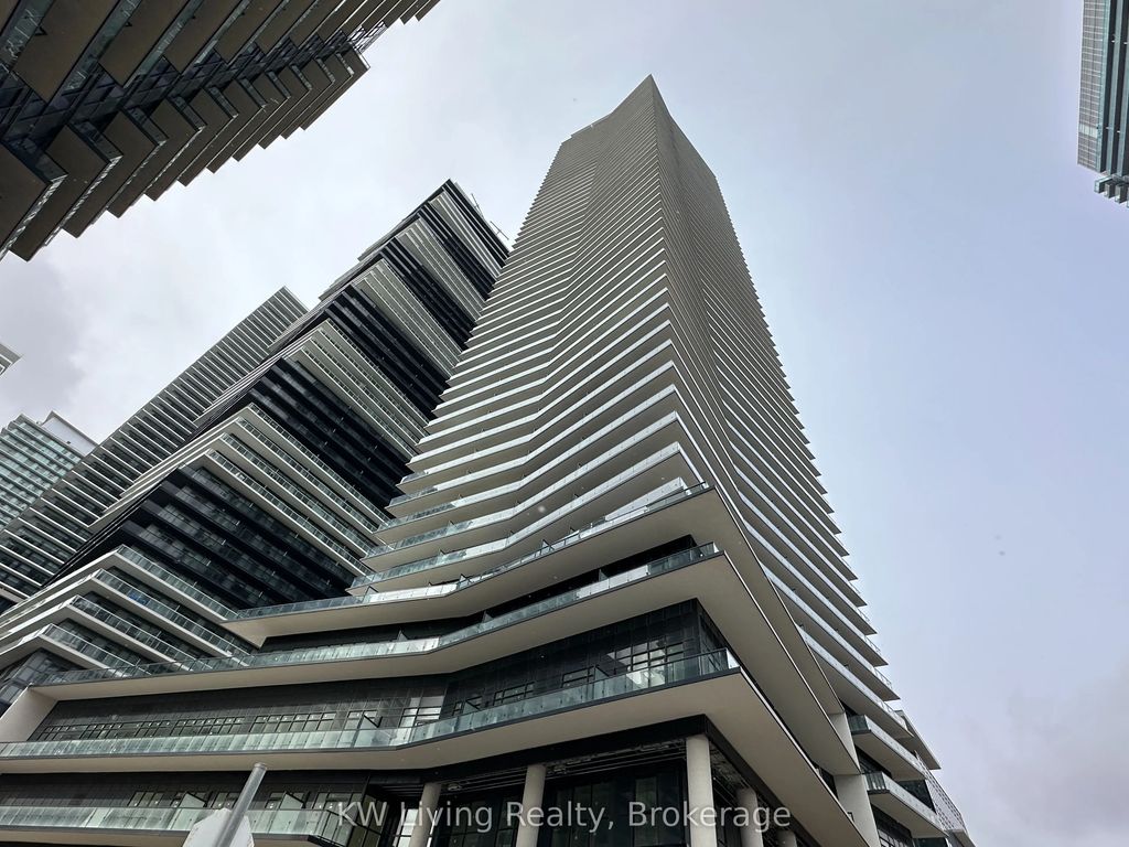 38 Annie Craig Drive 2111, Toronto W06