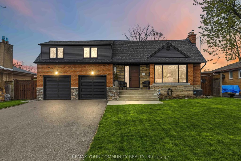 34 Walwyn Avenue, Toronto W04