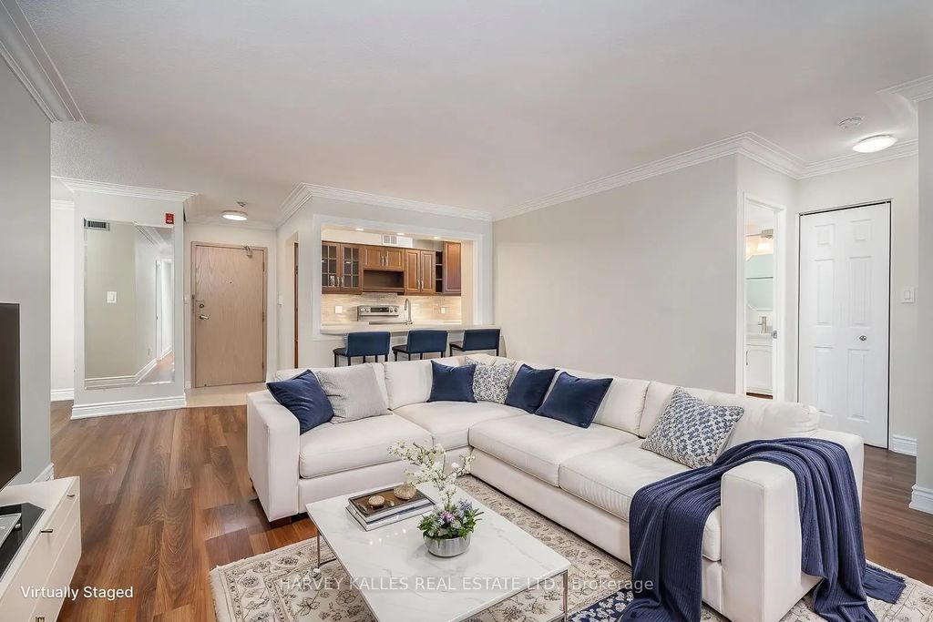 20 Southport Street 521, Toronto W01