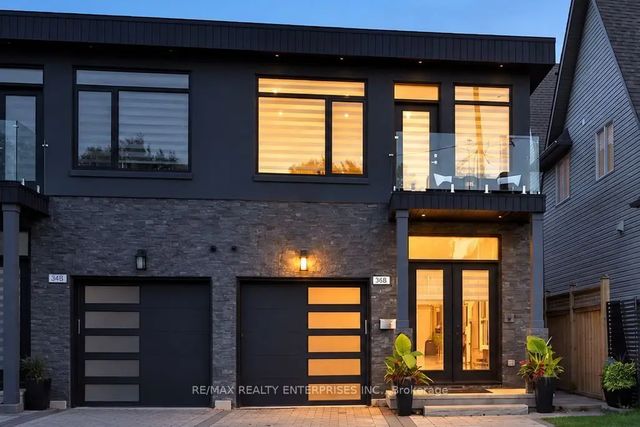 36b Pine Avenue, Mississauga