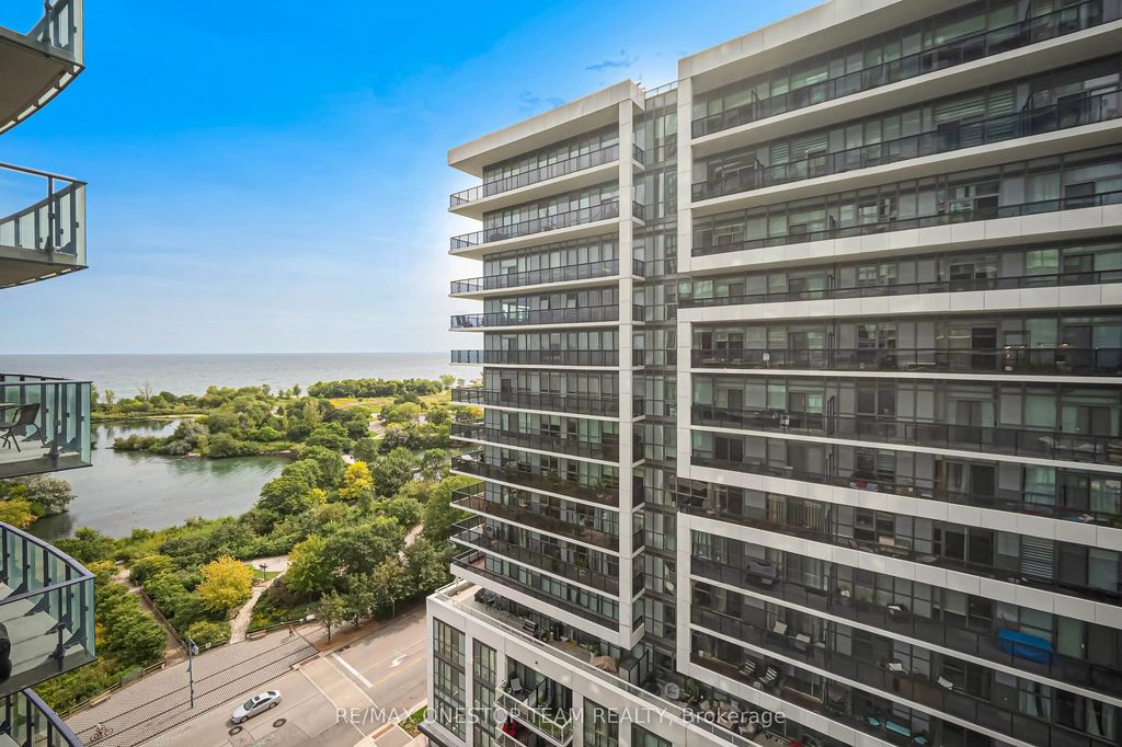 59 Annie Craig Drive 1306, Toronto W06