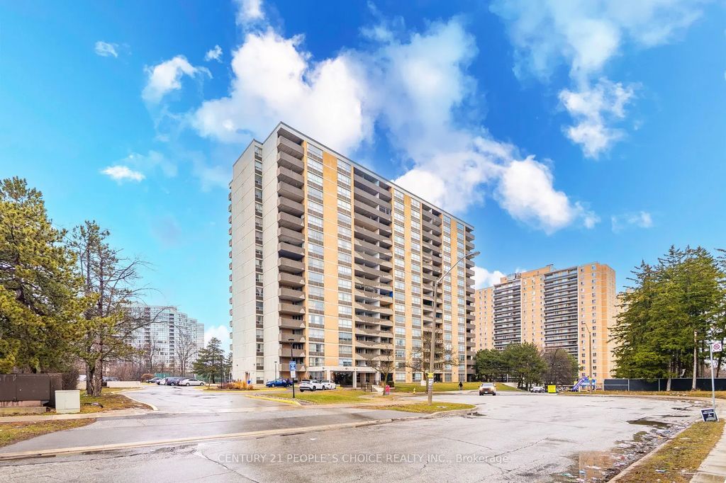 40 Panorama Court 910, Toronto W10