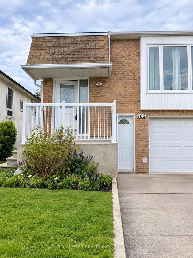 162 Beech St Main Floor Street, Brampton
