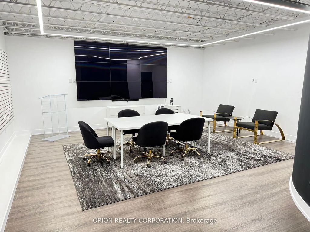 1149 Lakeshore Road E Bsmt, Mississauga