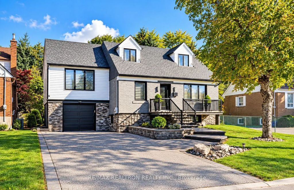 9 Ingleside Drive, Toronto W05