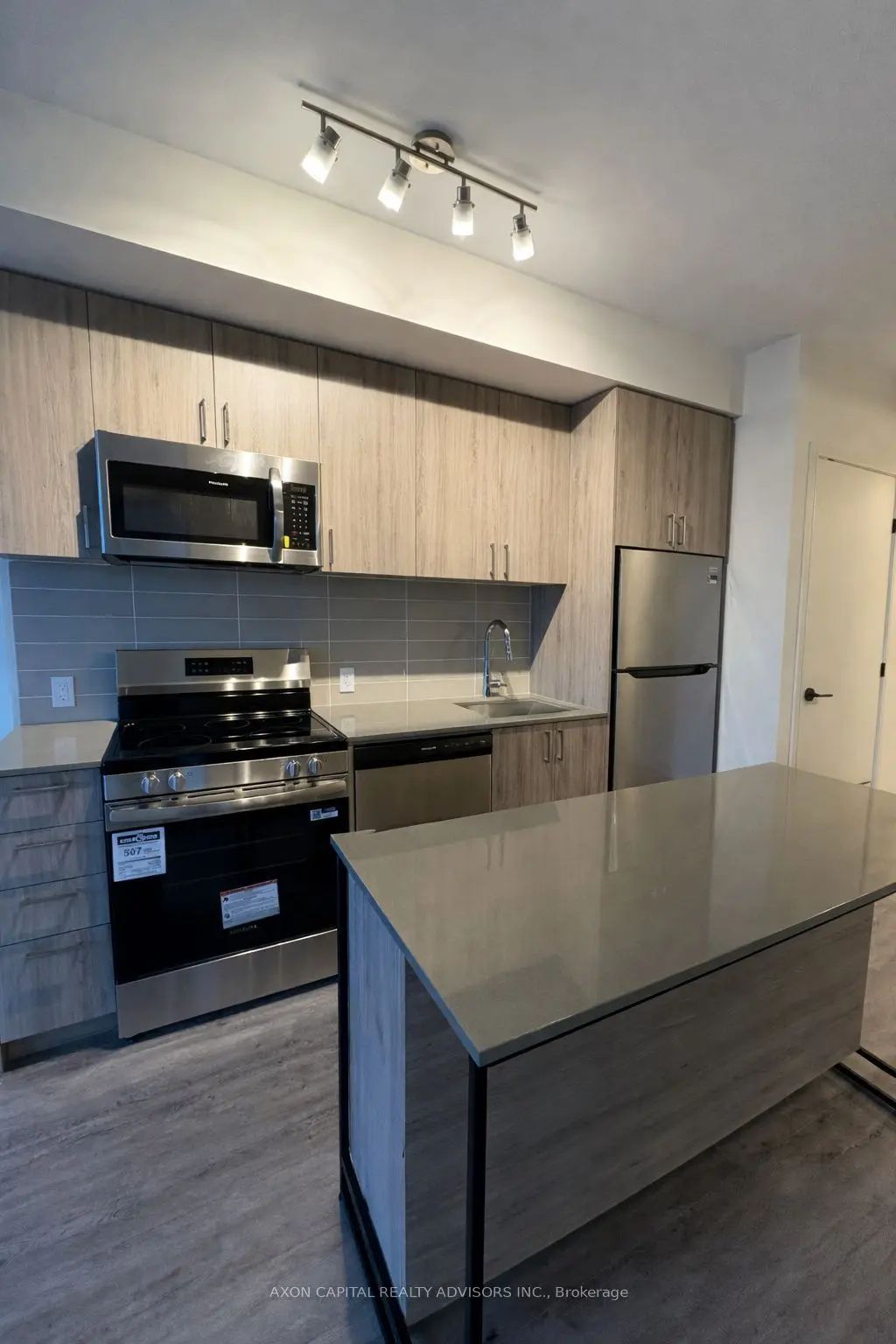 8020 Derry Road 1001, Milton